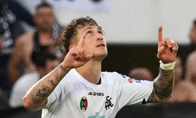 【意甲】定位球连续丢球，AC米兰客场0比2不敌保级队