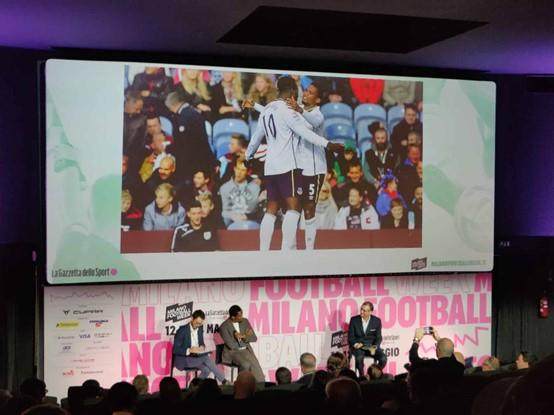 天天盈球即时比分直播-【现场】埃托奥：奥纳纳比迈尼昂强 为投蓝黑弃蓝月