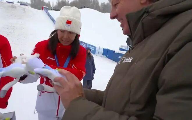 天天盈球-从烧烤摊到奥运之巅,这位“浪姐”杀疯了