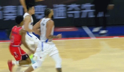 天天盈球-渐入佳境！麦基9中8轰19分7板 举火烧天隔扣陈国豪引关注