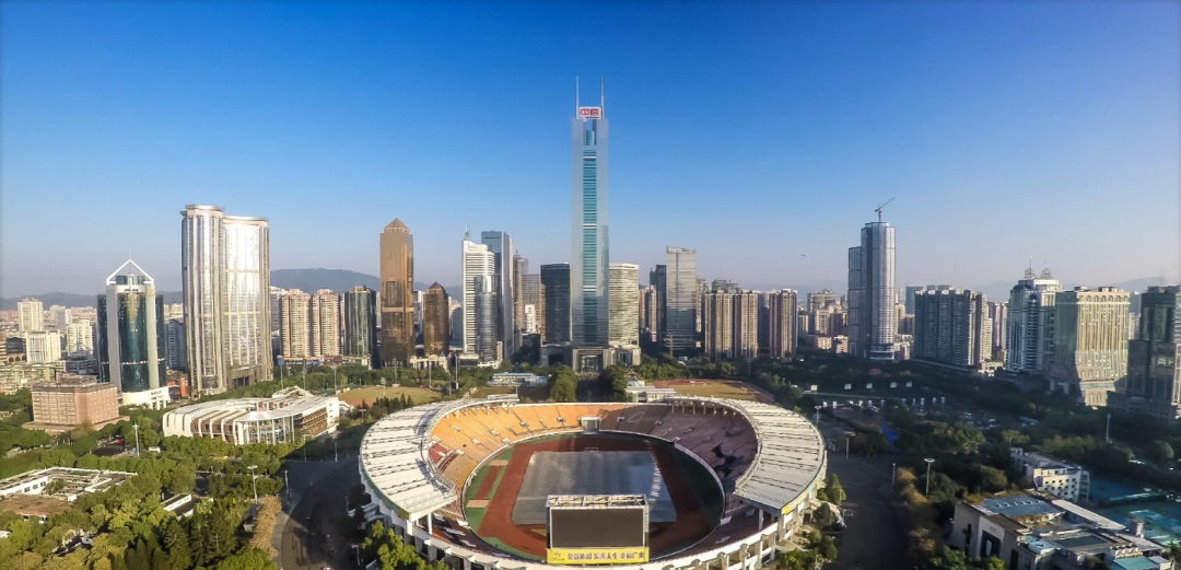 天天盈球即时比分直播-许家印搞球往事